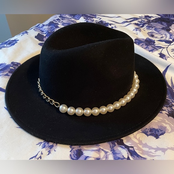 NWOT Eugenia Kim Sandra Faux Pearl Fedora Hat - Picture 7 of 10